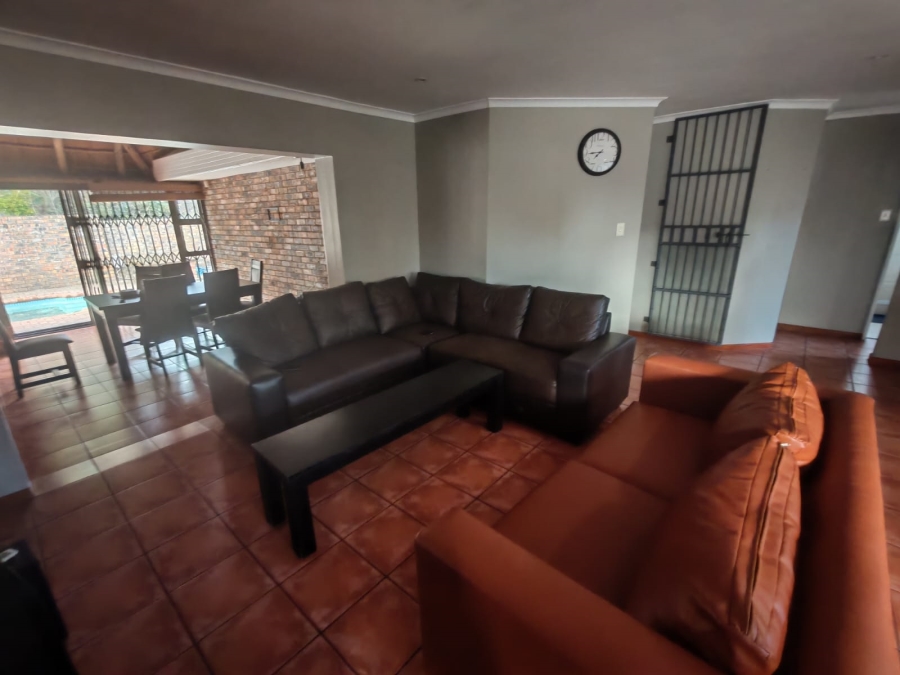 To Let 1 Bedroom Property for Rent in Summerstrand Eastern Cape